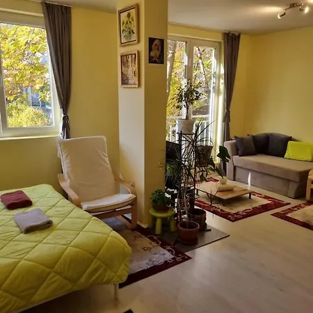Apartament Peaceful In The Center, Close To Subway, Medical Sofia
