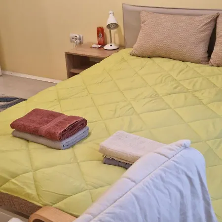 Peaceful In The Center, Close To Subway, Medical Apartament Sofia